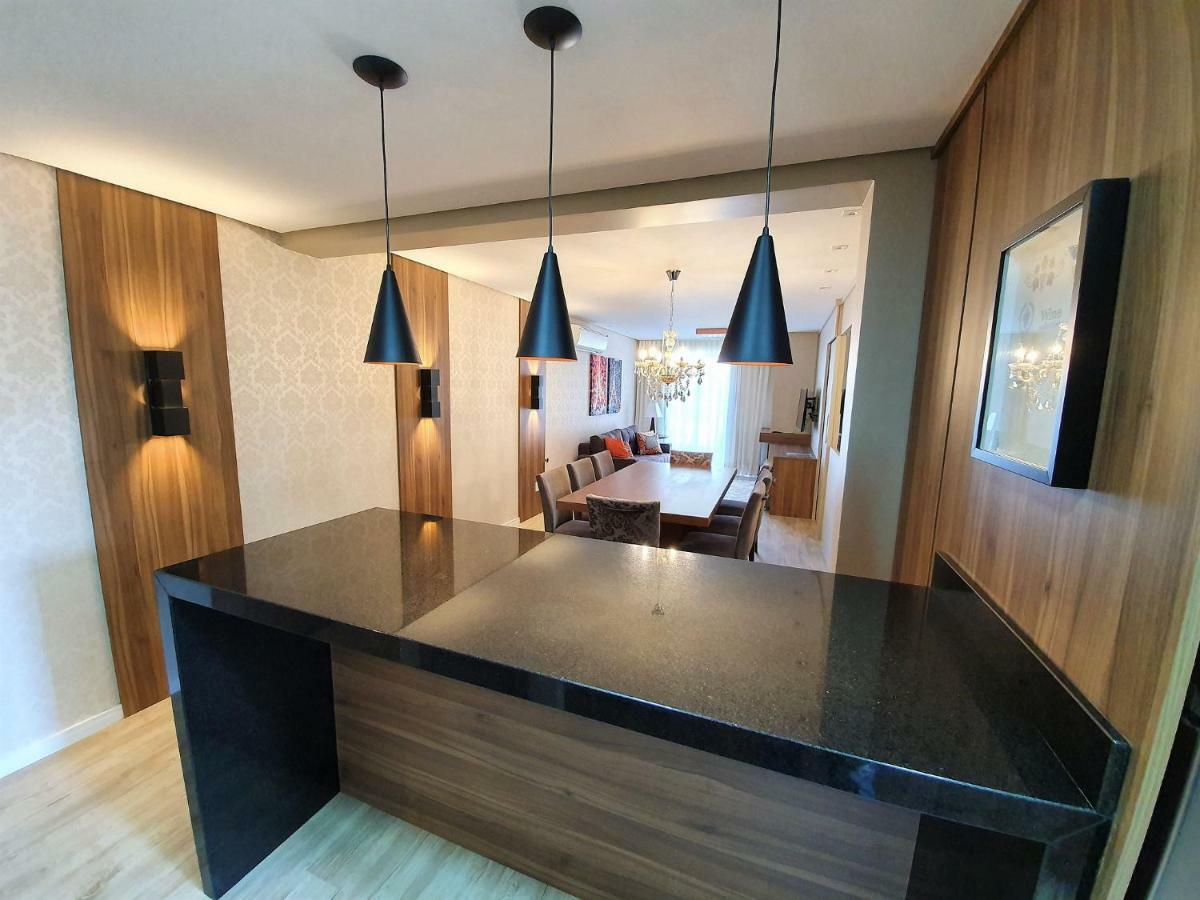 Apto de Luxo Centro de Gramado, 2 Suítes, Mobiliado e Equipado  Exterior foto